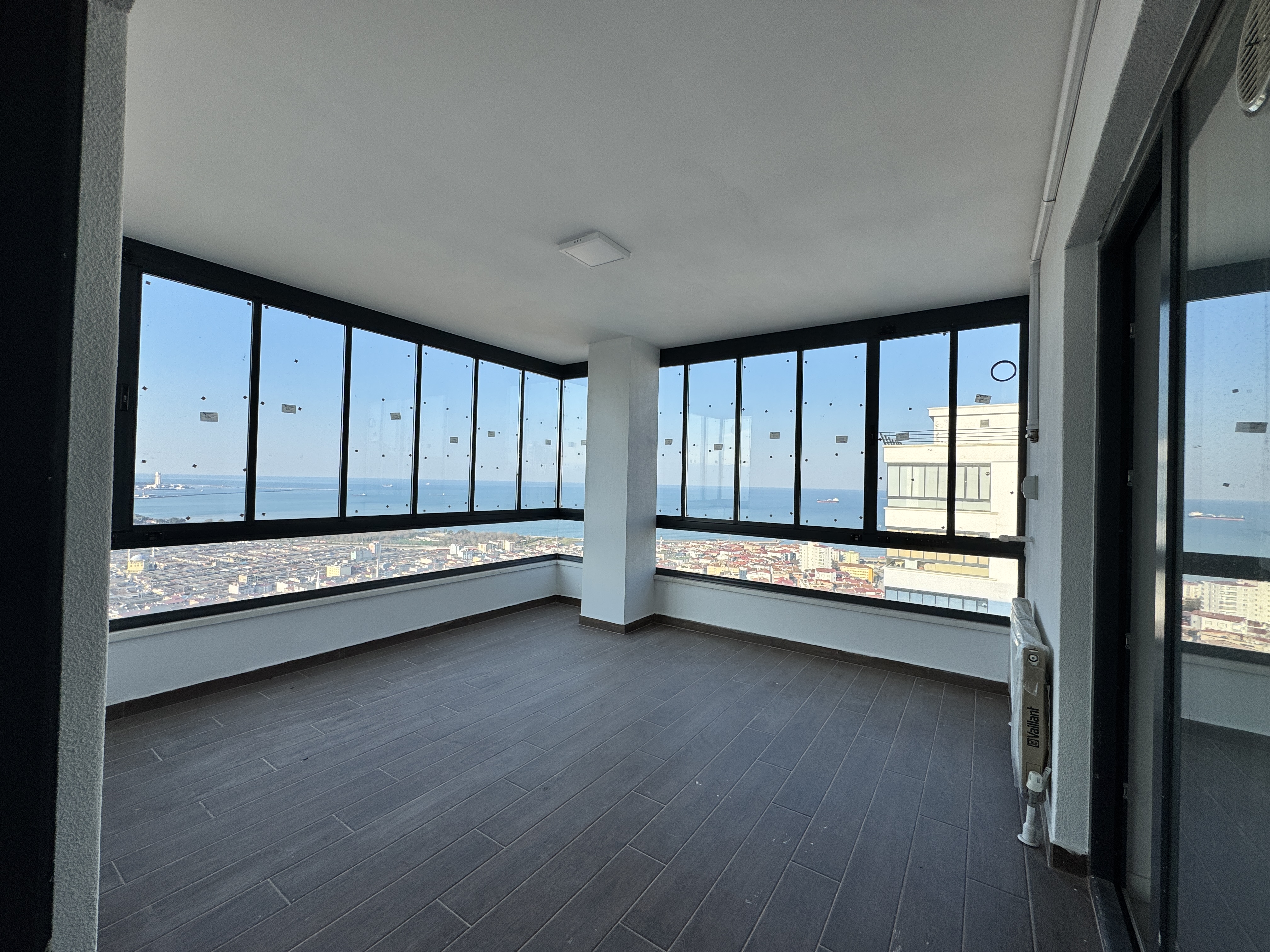 CANİK TÖRE TOWERS'TA ULTRA LÜX 3+1 245 METREKARE DAİRE